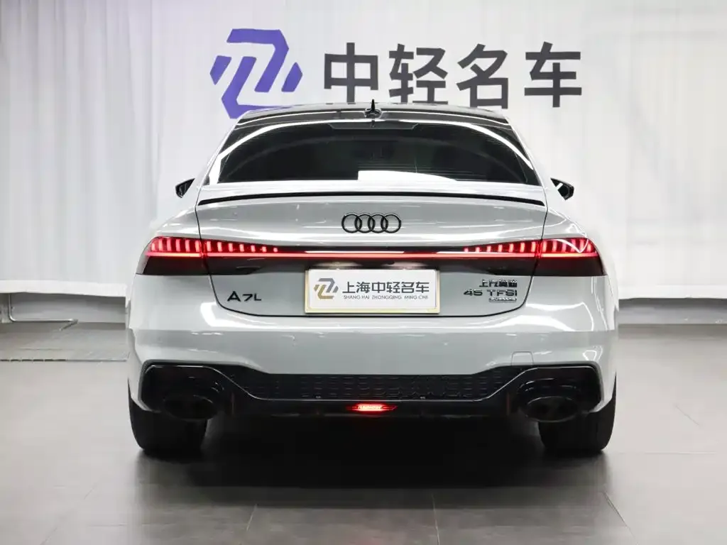 Audi A7L — фото 10