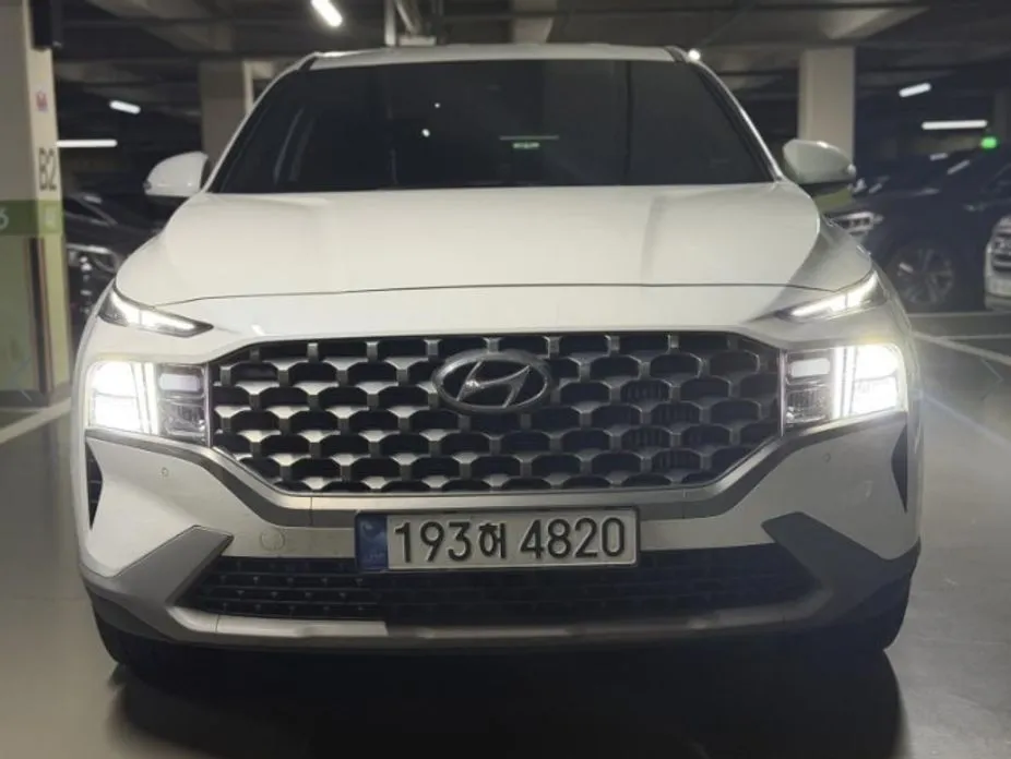 Hyundai Santafe — фото 1