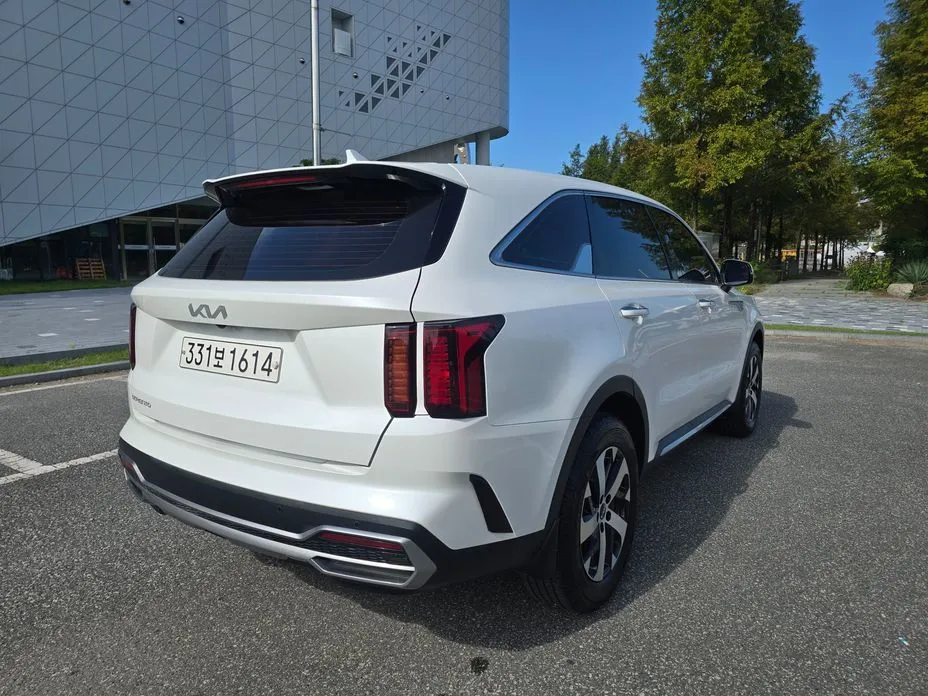 Kia Sorento — фото 6