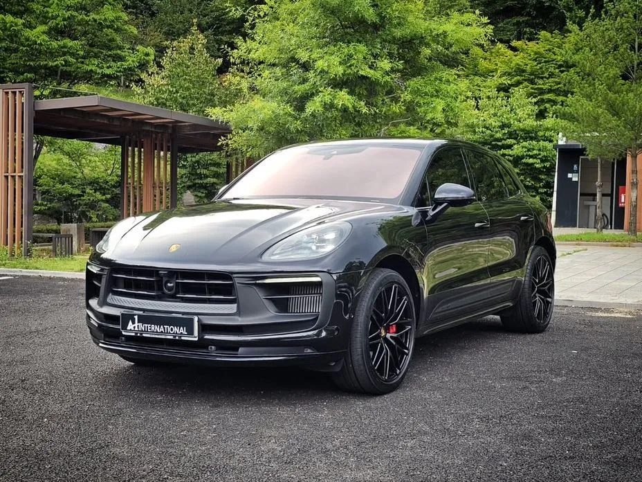Porsche Macan — фото 7