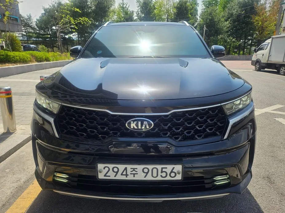 Kia Sorento — фото 6