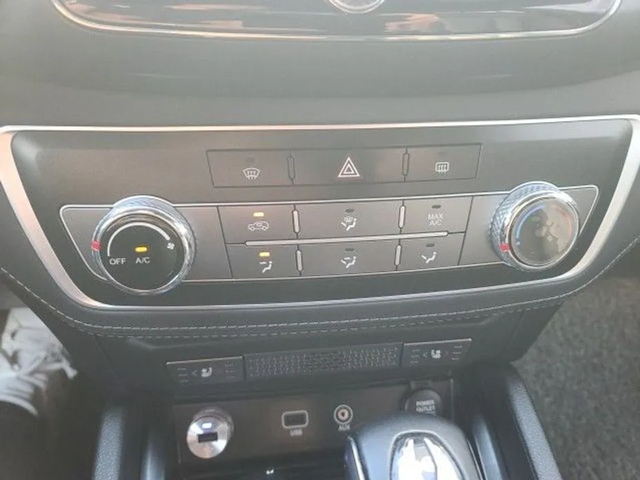 KG Mobility (Ssangyong) Rexton — фото 4