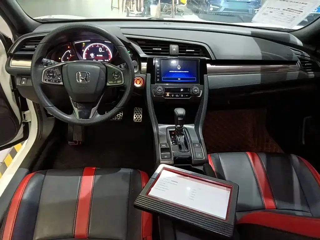 Honda Civic — фото 9