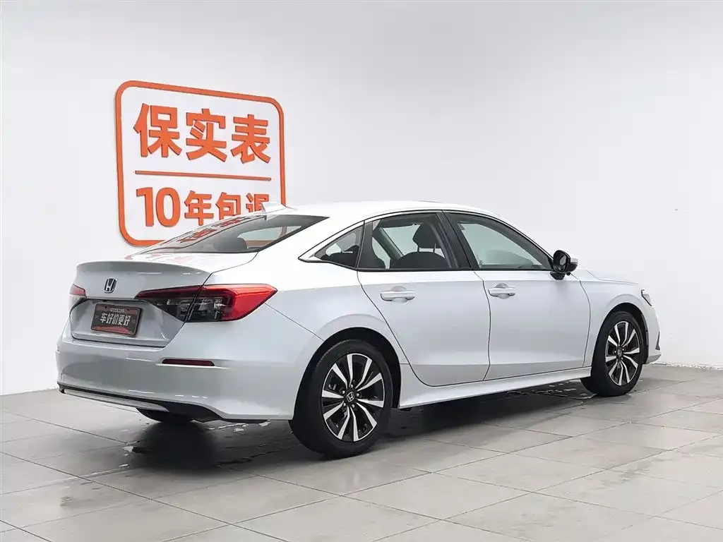 Honda Civic — фото 10