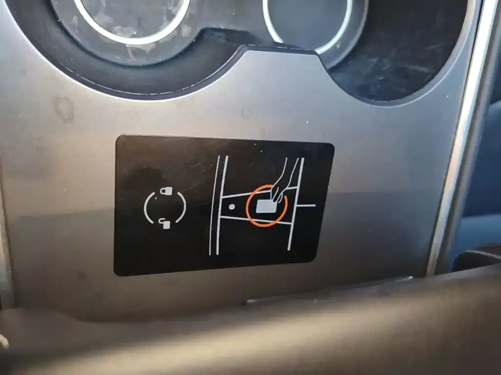 Tesla Model 3 — фото 2