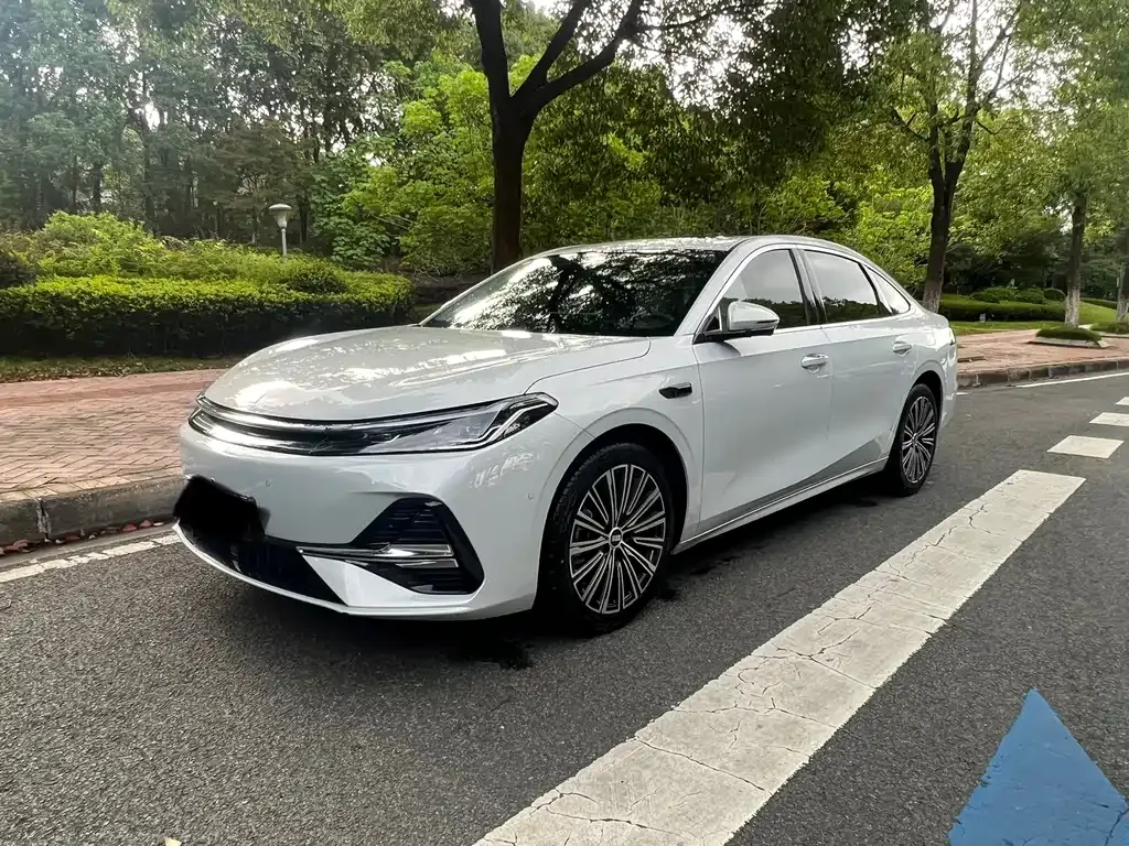 Geely 银河A7 EM — фото 1