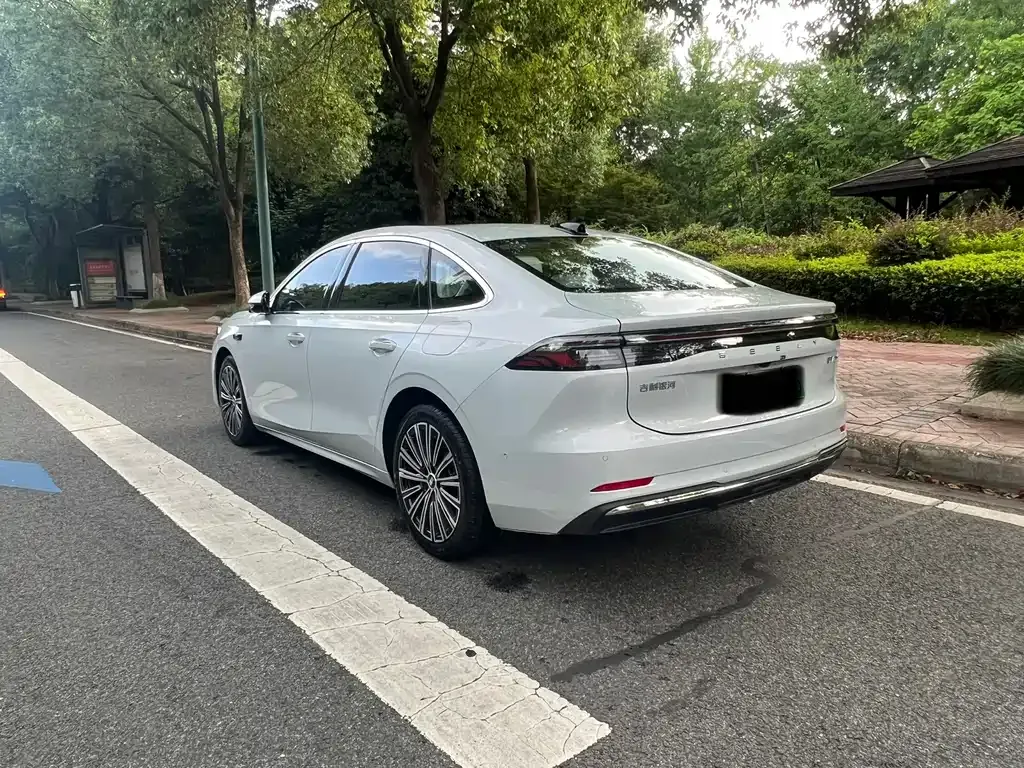 Geely 银河A7 EM — фото 7