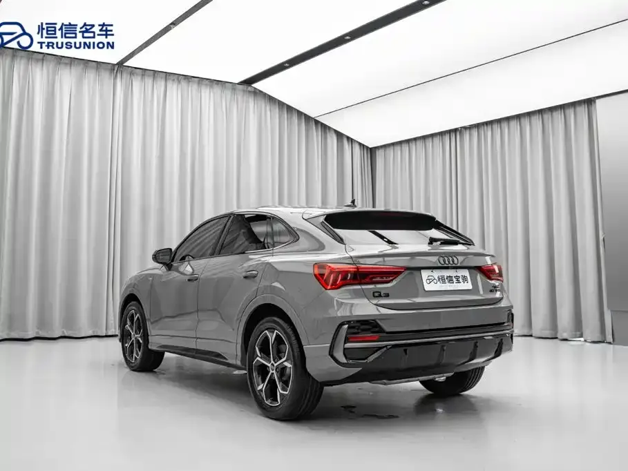 Audi Q3 Sportback — фото 8