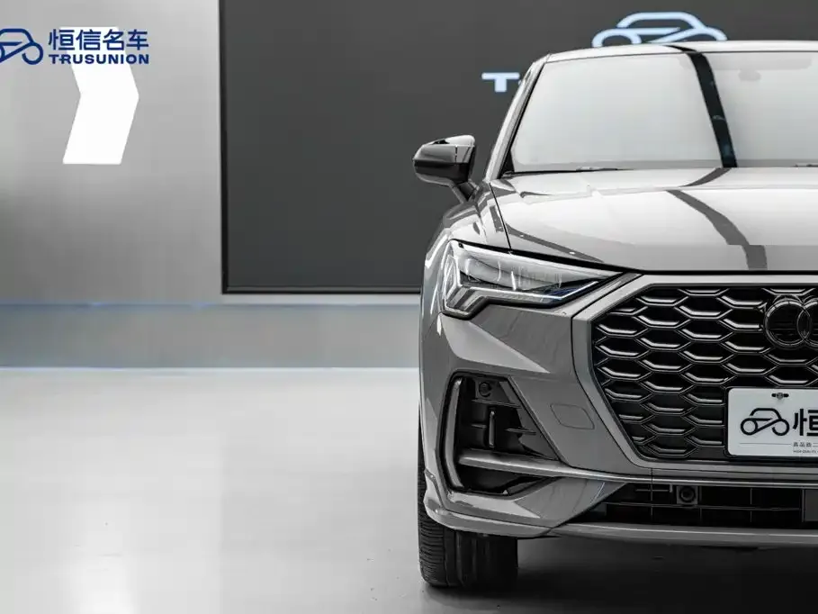 Audi Q3 Sportback — фото 7