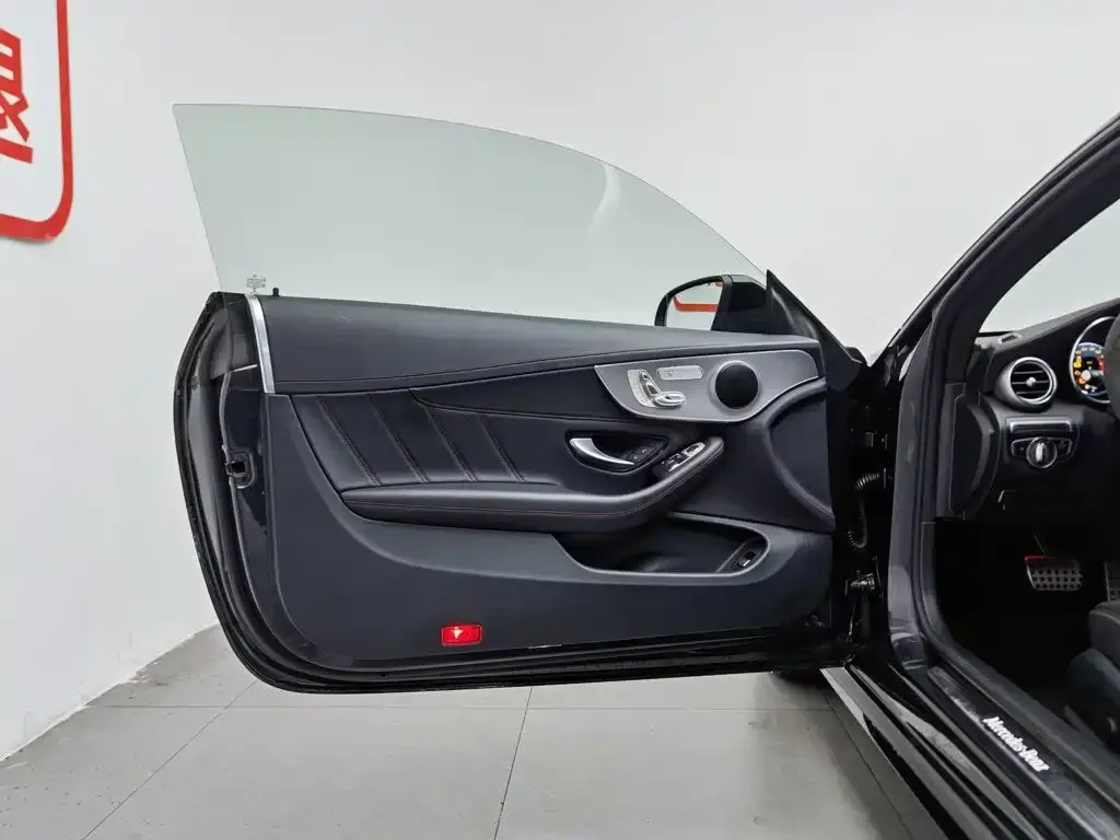 Mercedes-Benz C-Class (Import) — фото 4