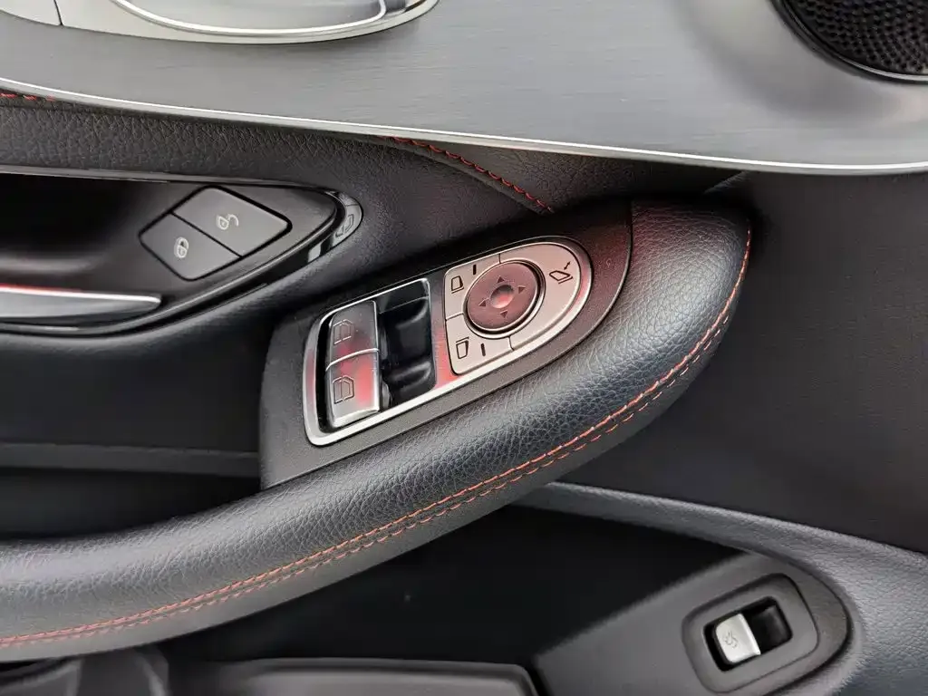 Mercedes-Benz C-Class (Import) — фото 8