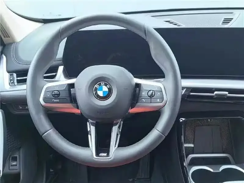 BMW X1 — фото 2