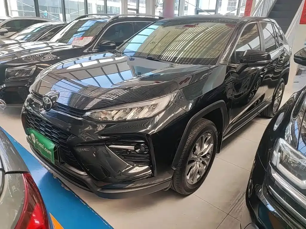 Toyota Wildlander — фото 1