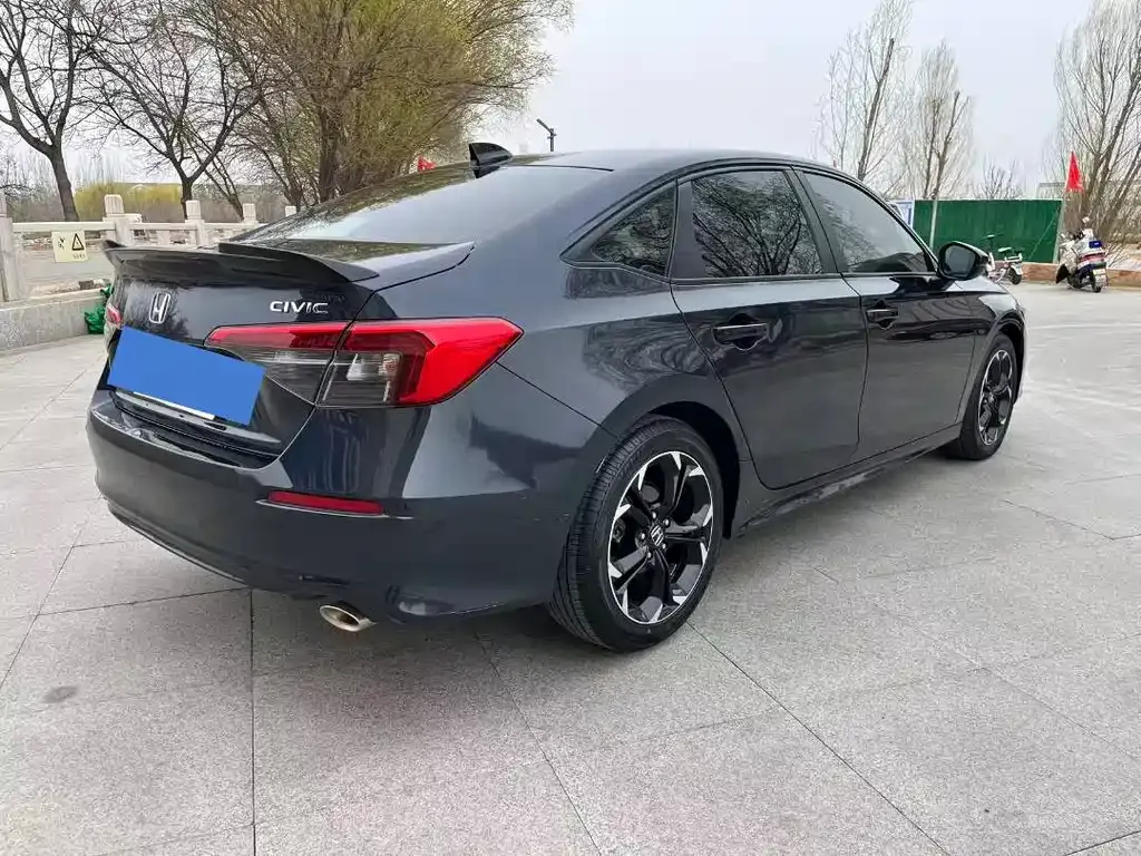 Honda Civic — фото 8