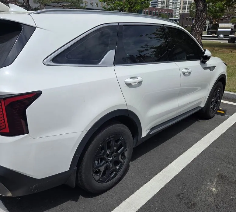 Kia Sorento — фото 10