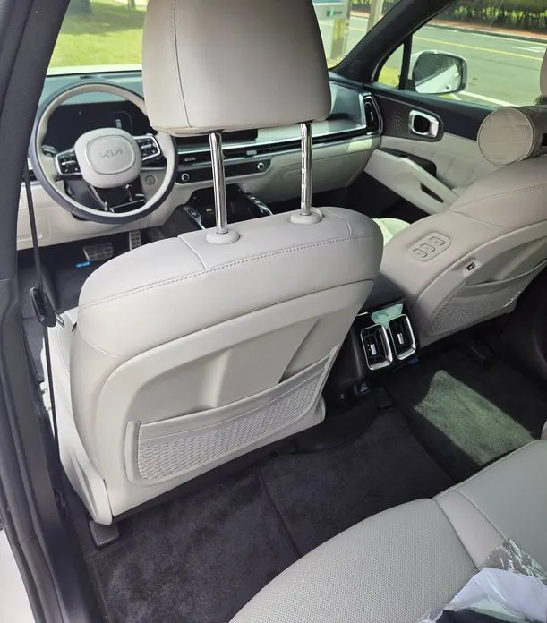 Kia Sorento — фото 5