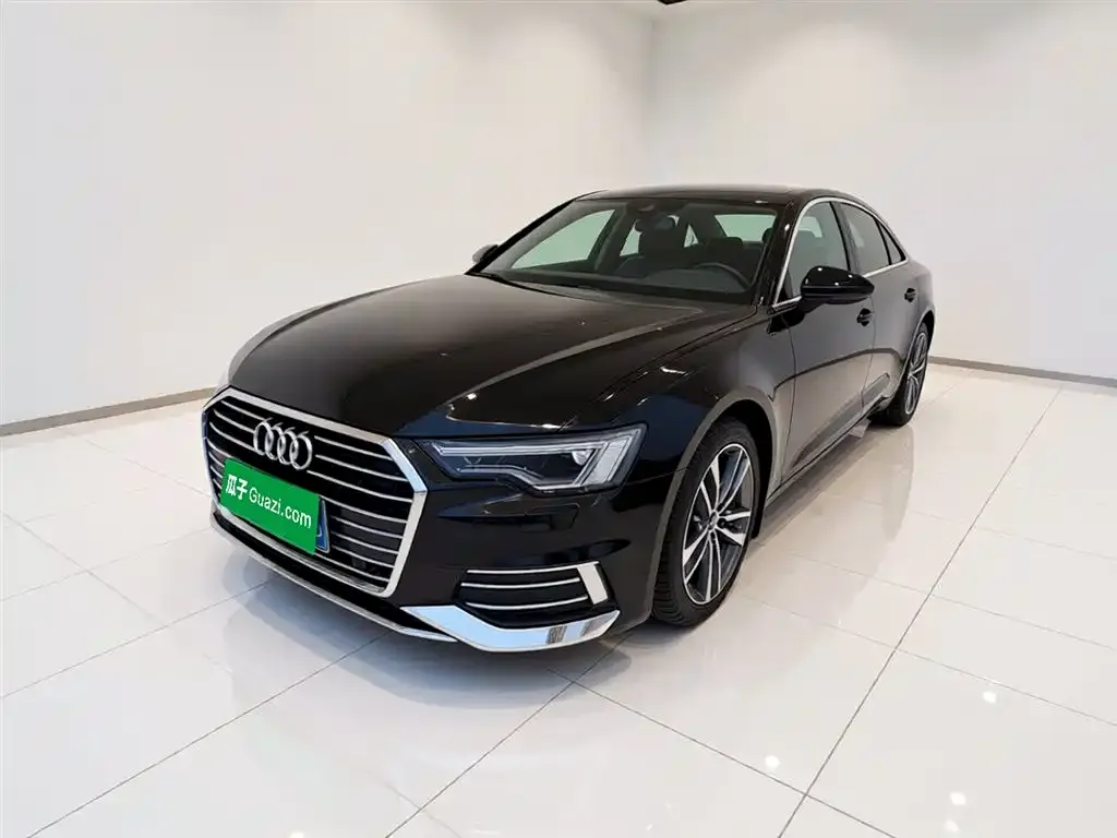 Audi A6L — фото 1