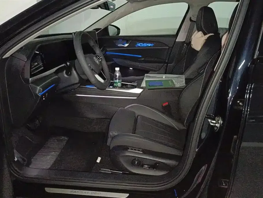Volkswagen Passat — фото 10