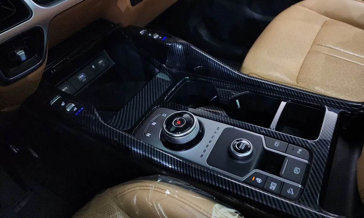 Kia Sorento — фото 10