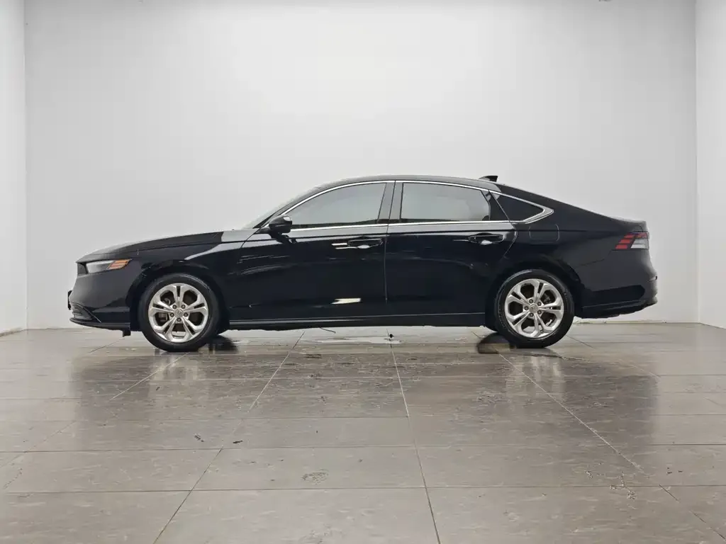Honda Accord 2024 из CN, фото 2