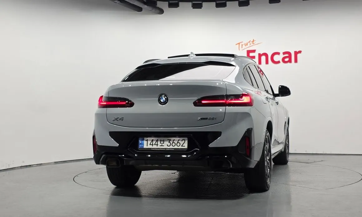 BMW X4 2022 из KR, фото 2