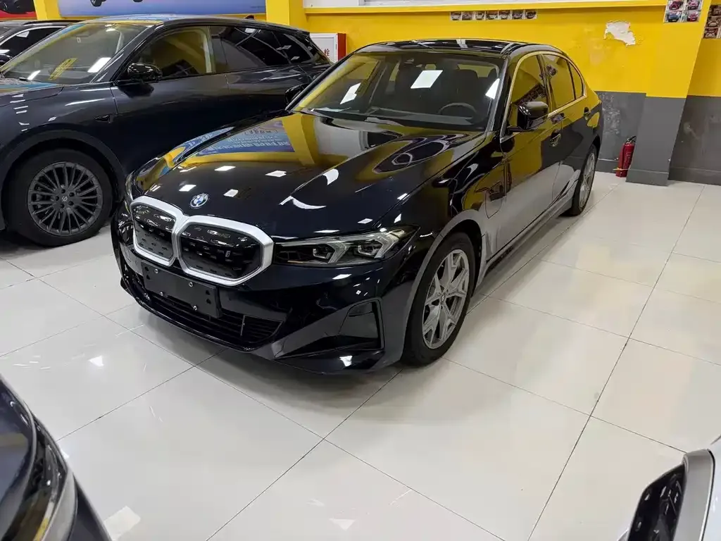 BMW i3 — фото 1