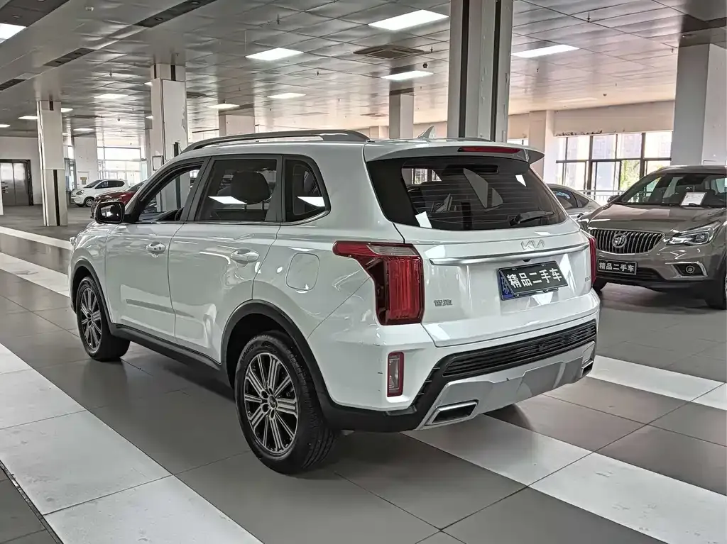 Kia Sportage — фото 10