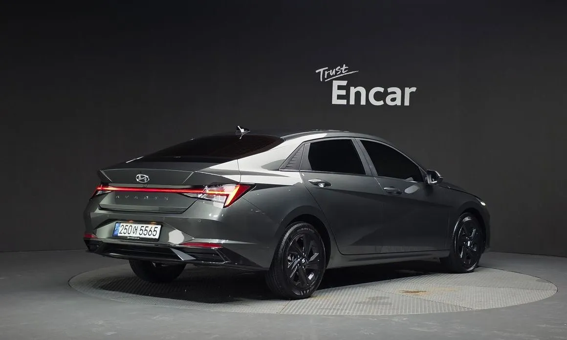 Hyundai AVANTE — фото 4