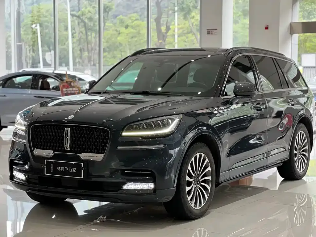 Lincoln Aviator — фото 1