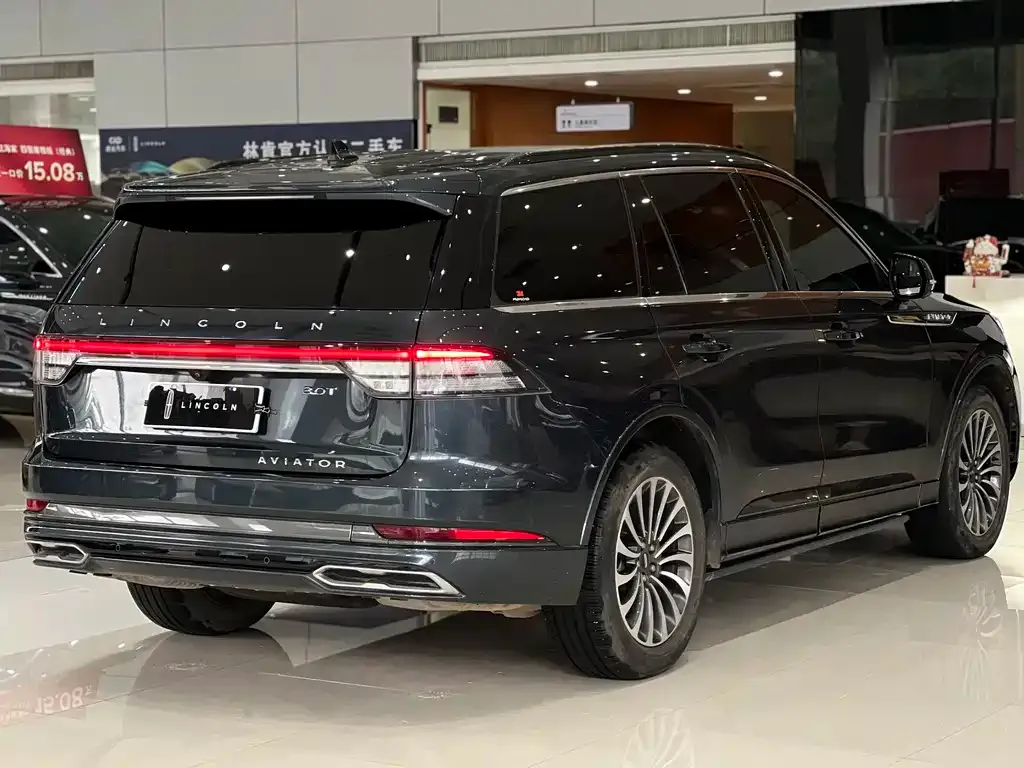 Lincoln Aviator — фото 5