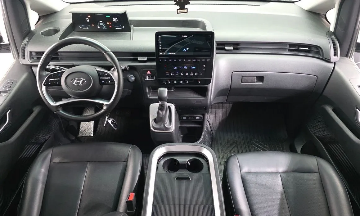 Hyundai Staria — фото 3