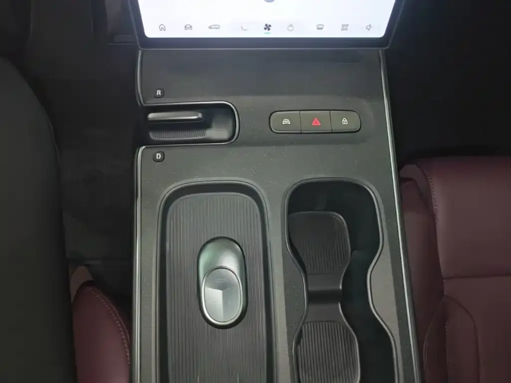 NIO ET5T — фото 6