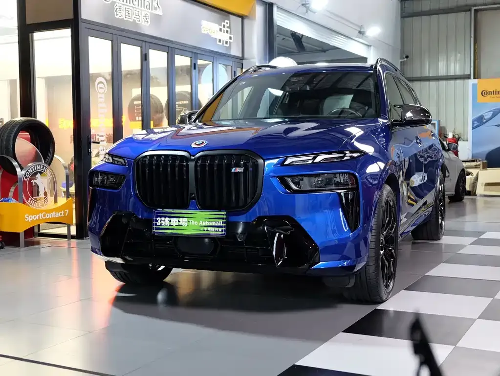 BMW X7 M60i