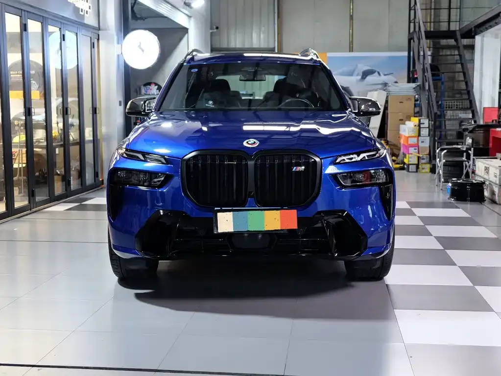 BMW X7 M60i 2025 из CN, фото 9
