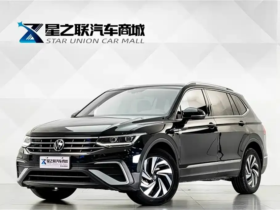 Volkswagen Tiguan L — фото 1