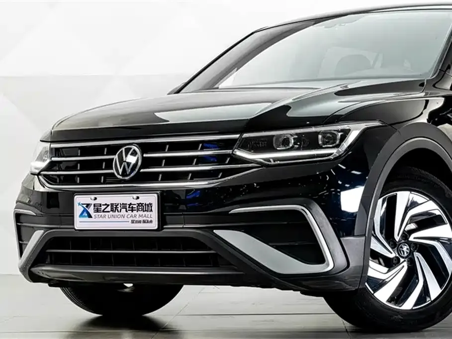Volkswagen Tiguan L — фото 6