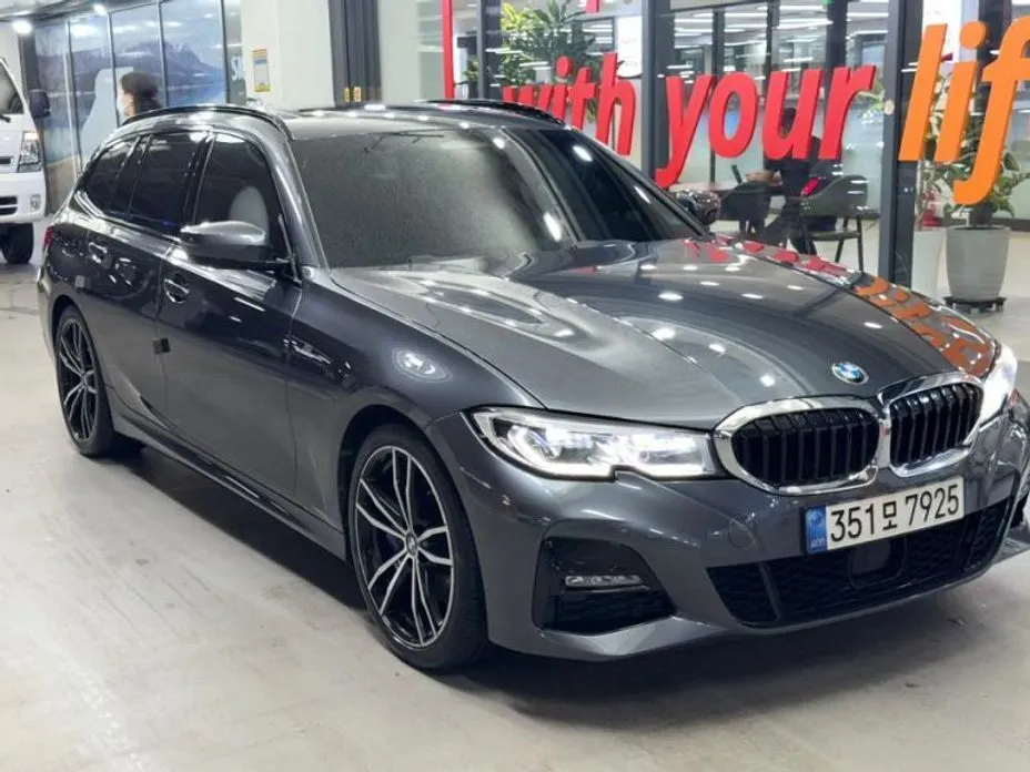 BMW 3-Series — фото 1