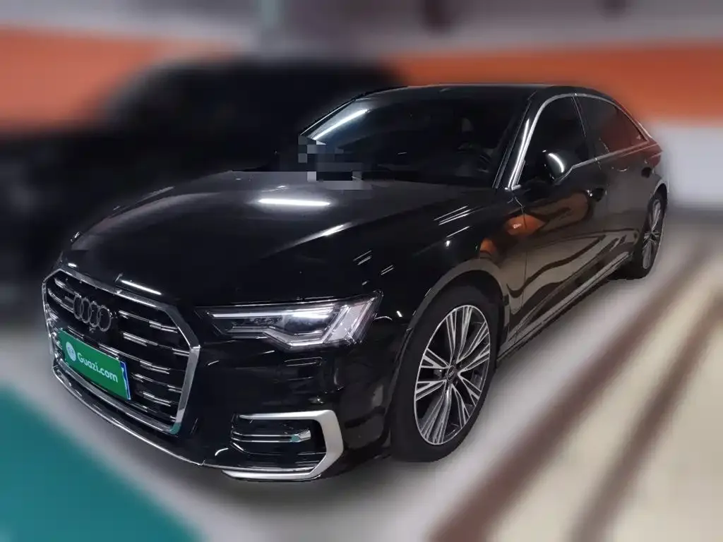 Audi A6L — фото 1