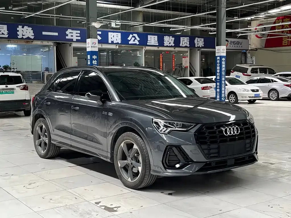 Audi Q3 — фото 10