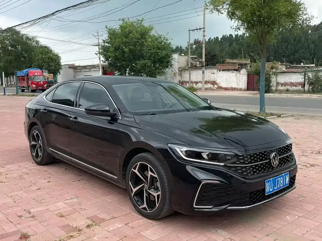 Volkswagen Passat — фото 3