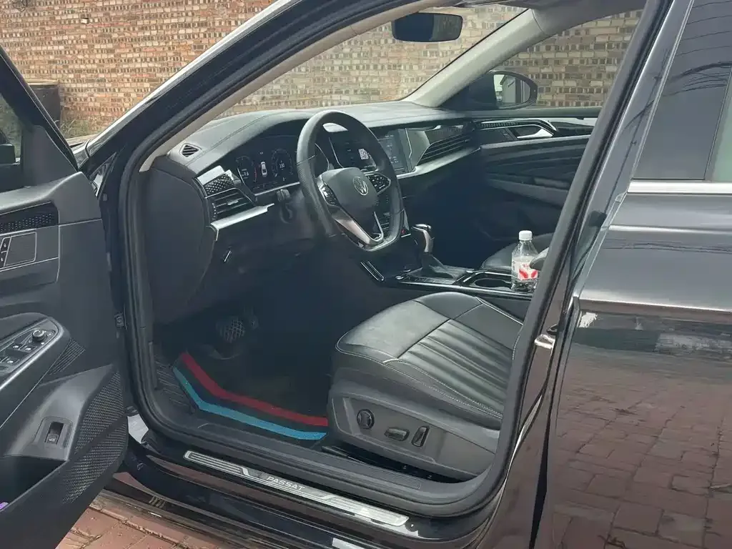 Volkswagen Passat — фото 6