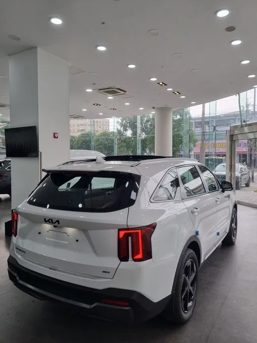 Kia Sorento — фото 8