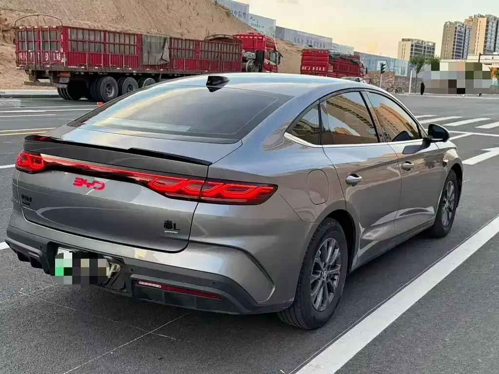 BYD Qin L — фото 9