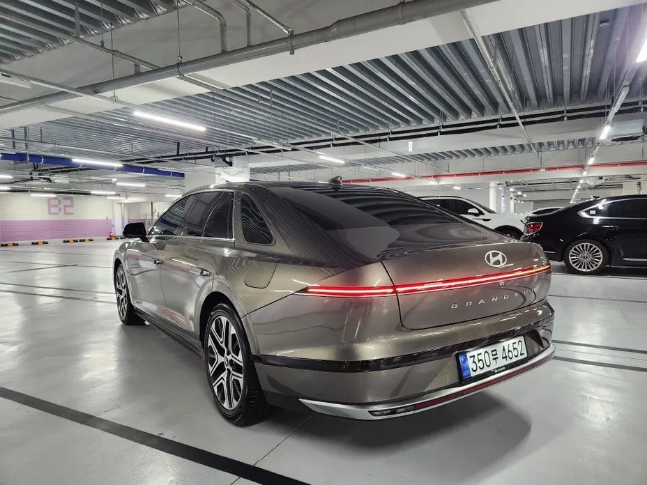 Hyundai Grandeur 2023 из KR, фото 10