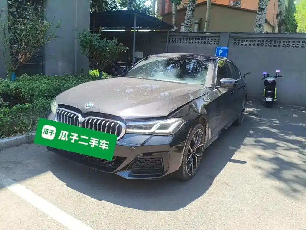 BMW 5 Series — фото 10