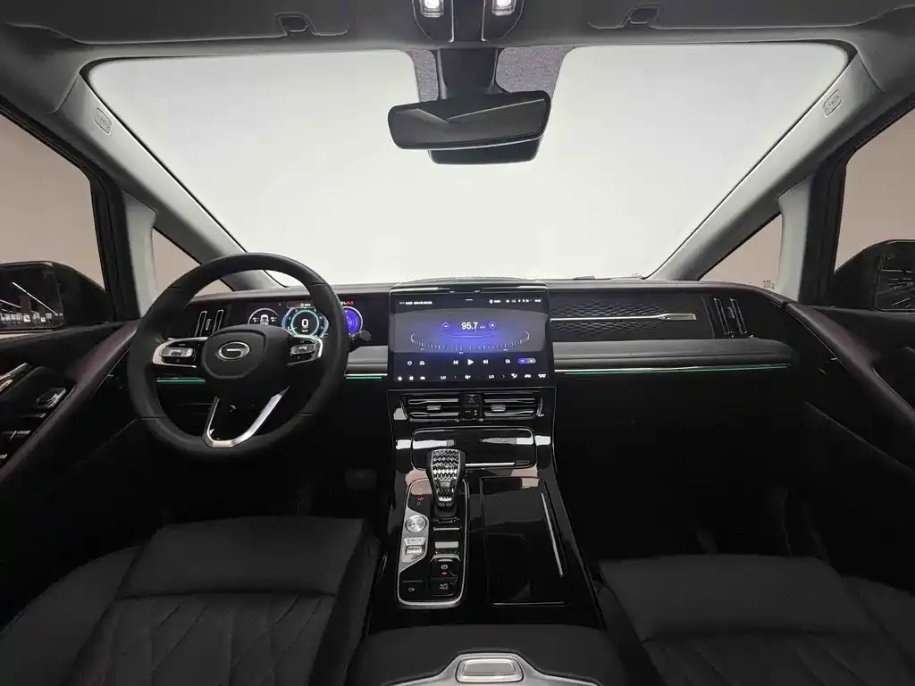 GAC Motor Trumpchi M8 — фото 4