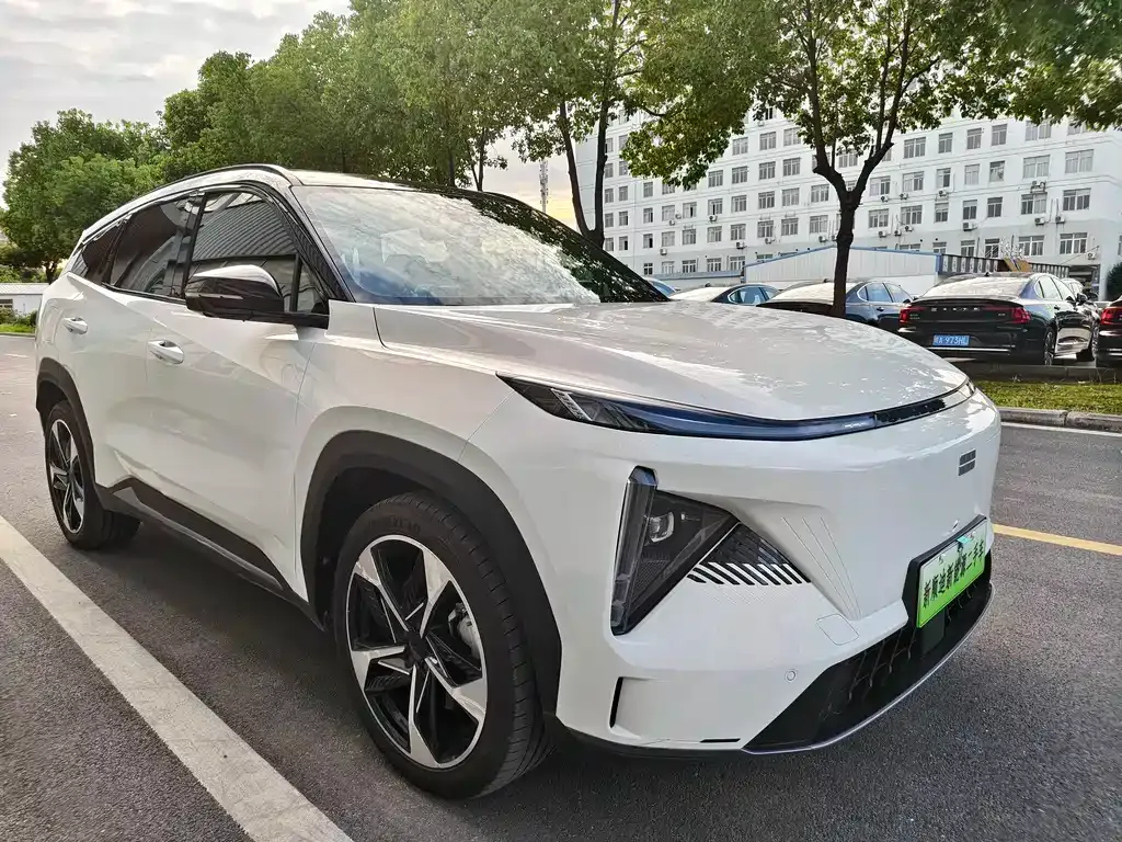 Geely Galaxy L7 — фото 9
