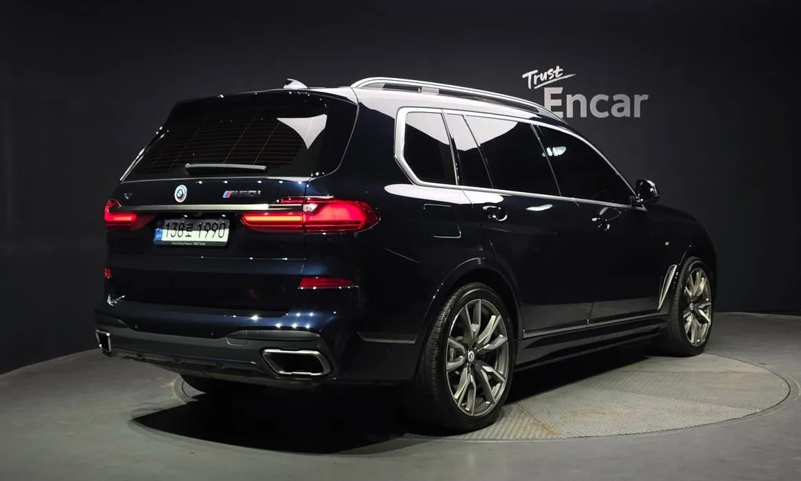 BMW X7 — фото 2