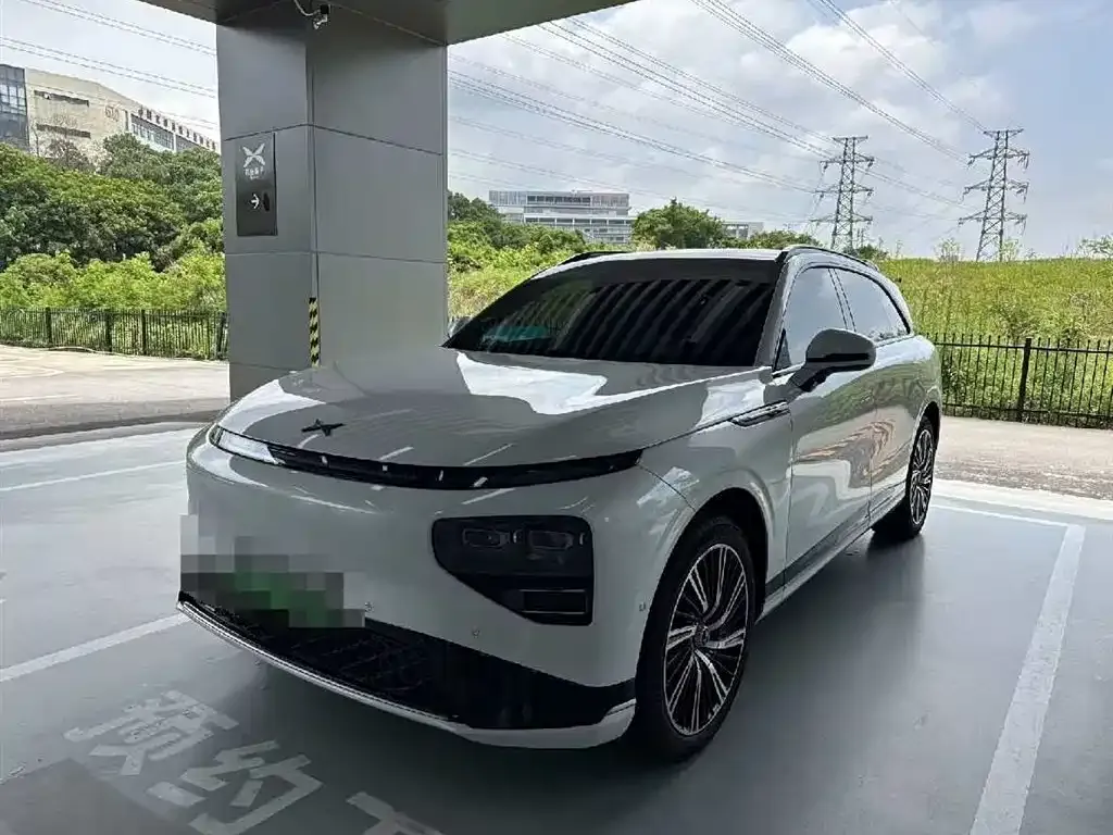 XPeng G9