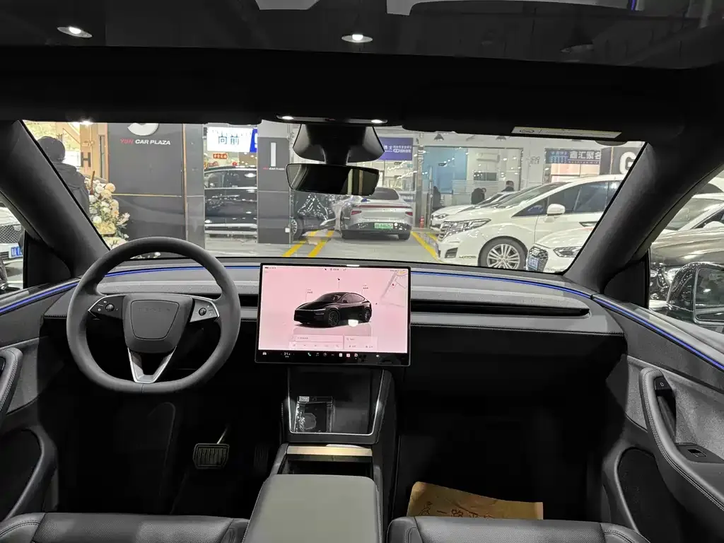 Tesla Model Y — фото 6